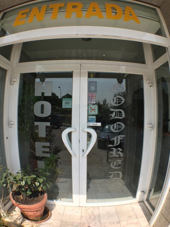 Hotel Godofredo Toledo Exteriör bild